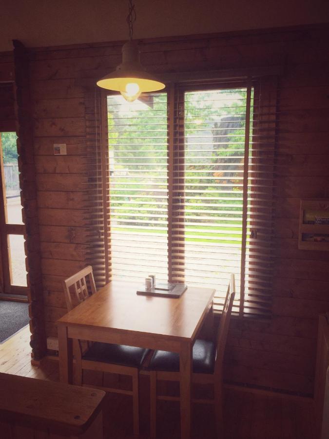 פורט אוגוסטוס Hill Cottage Cabins מראה חיצוני תמונה